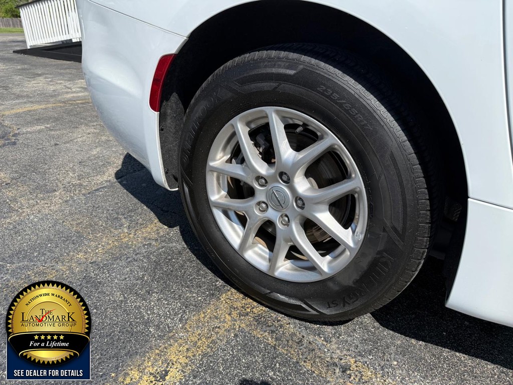 Used 2024 Chrysler Pacifica - photo 24
