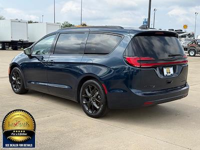 2025 Chrysler Pacifica FWD Minivan for sale #LP5766 - photo 2