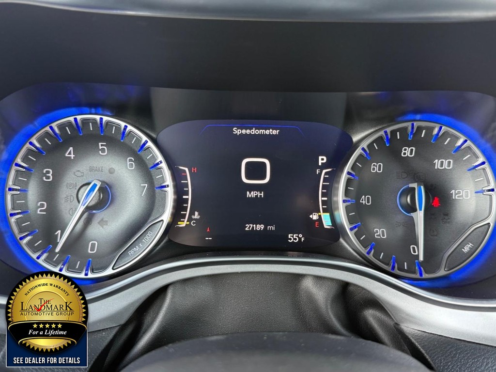 Used 2025 Chrysler Pacifica - photo 14