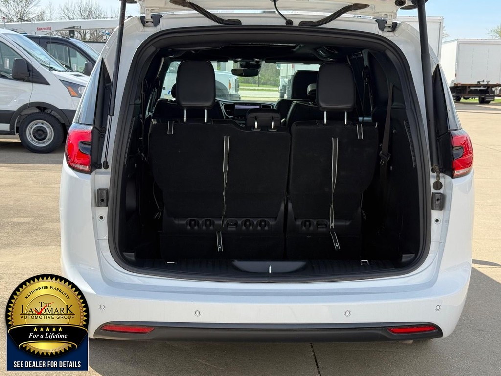 Used 2025 Chrysler Pacifica - photo 25