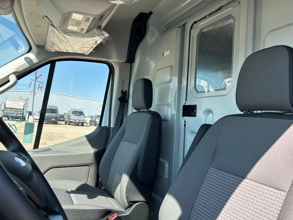 New 2025 Ford Transit 250 - photo 7