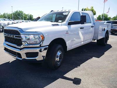 2022 Ram 3500 Crew Cab DRW 4x4 Knapheide Flatbed Truck for sale #624711A - photo 2