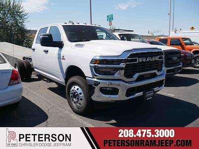 2025 Ram 2500 Crew Cab 4x4 Cab Chassis for sale #625272 - photo 1