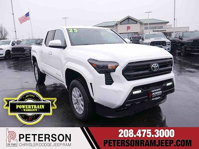 Used 2025 Toyota Tacoma - photo 1