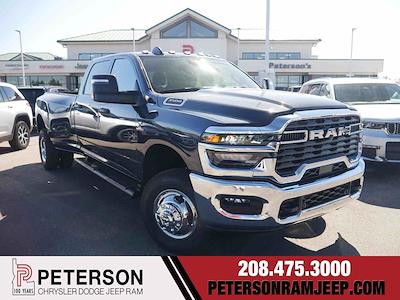 New 2026 Ram 3500 Tradesman Crew Cab 4WD DRW Pickup for sale #626083 - photo 1