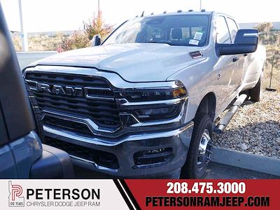 2026 Ram 3500 Crew Cab DRW 4WD Pickup for sale #626089 - photo 1