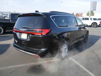 Used 2022 Chrysler Pacifica Touring L Minivan for sale #626173A - photo 2