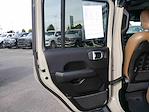 2020 Jeep Gladiator Crew Cab 4WD Pickup for sale #825189A - photo 17