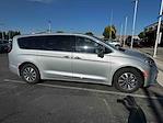 2022 Chrysler Pacifica FWD Minivan for sale #995619A - photo 2