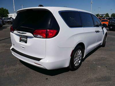 2018 Chrysler Pacifica FWD Minivan for sale #995619B - photo 2