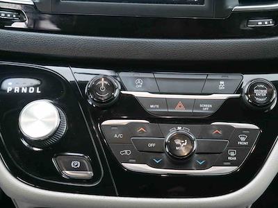 Used 2020 Chrysler Voyager LX Minivan for sale #995686A - photo 2