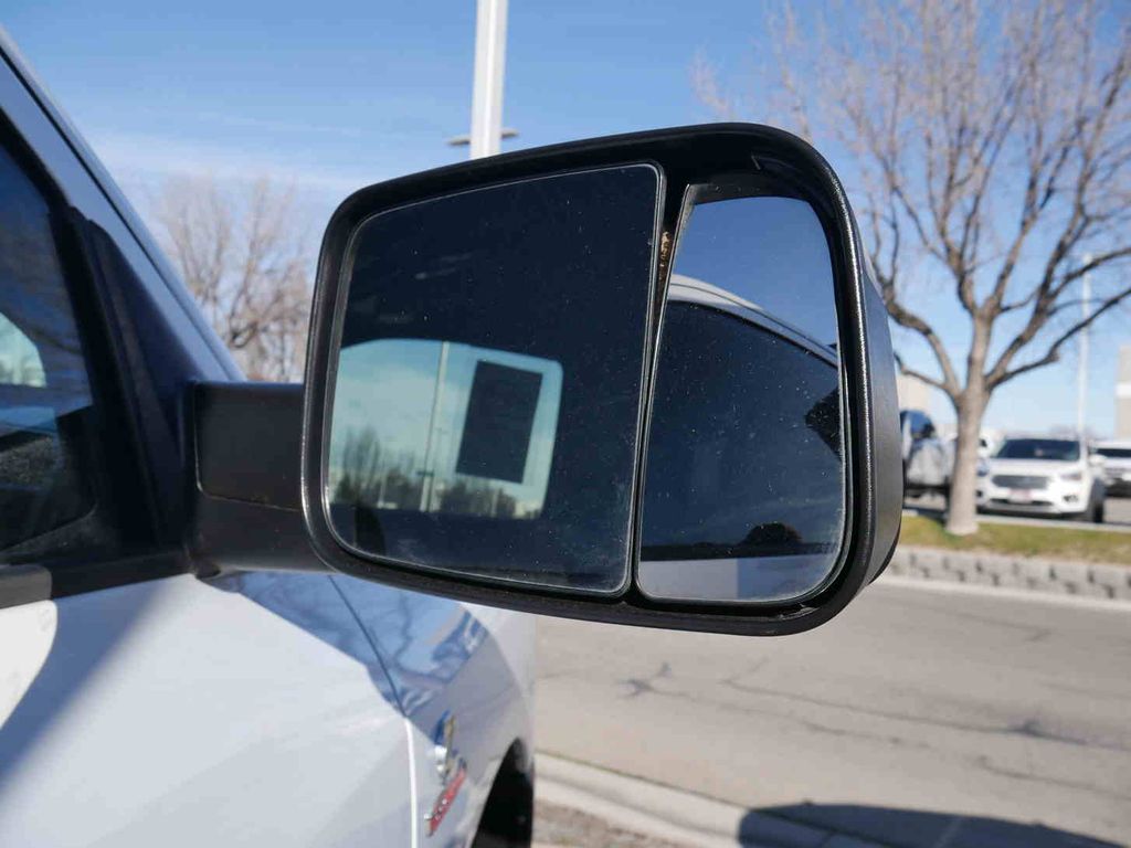 Used 2022 Ram 3500 - photo 11