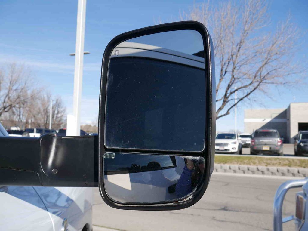 Used 2022 Ram 3500 - photo 12