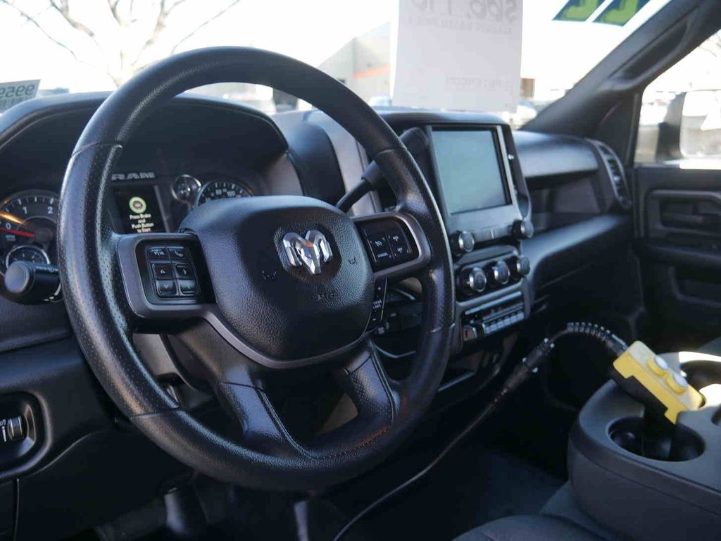 Used 2022 Ram 3500 - photo 30