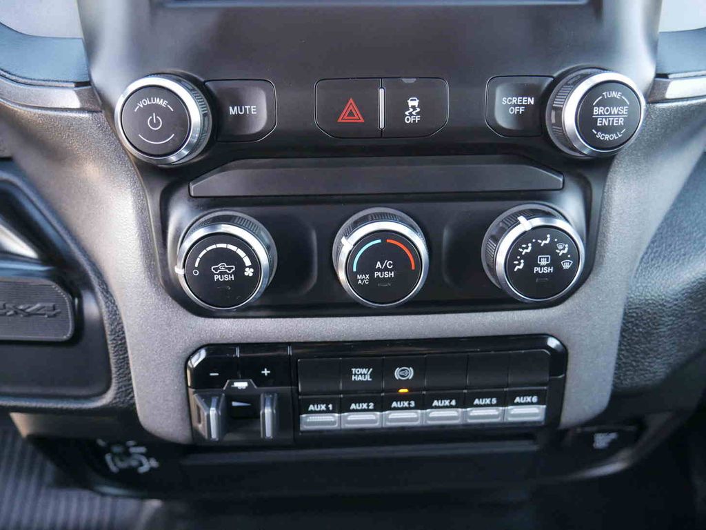 Used 2022 Ram 3500 - photo 37