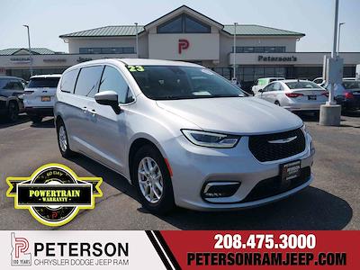 2023 Chrysler Pacifica FWD Minivan for sale #996080 - photo 1