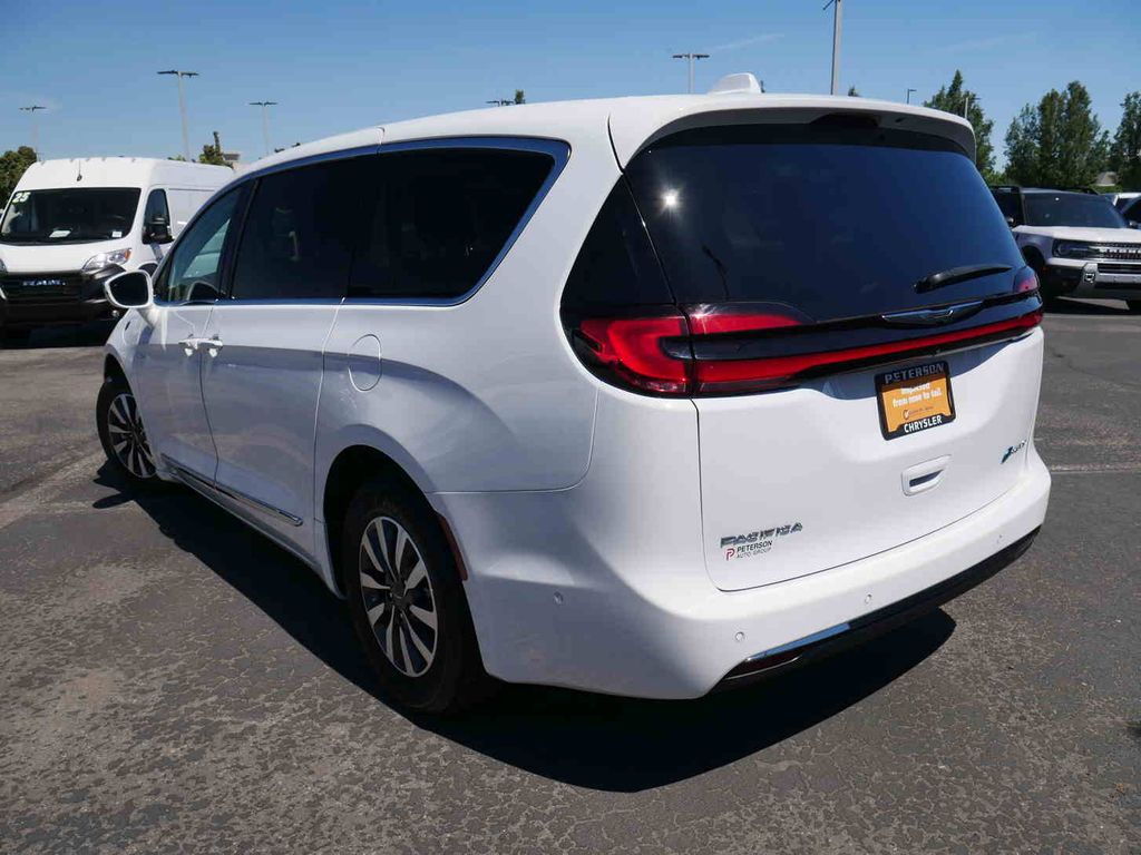 Used 2022 Chrysler Pacifica - photo 21