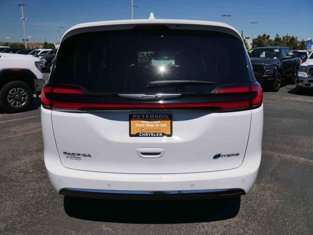 Used 2022 Chrysler Pacifica - photo 22
