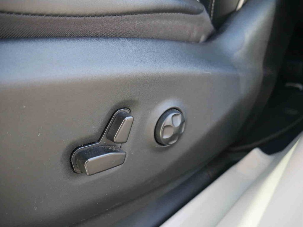 Used 2022 Chrysler Pacifica - photo 29