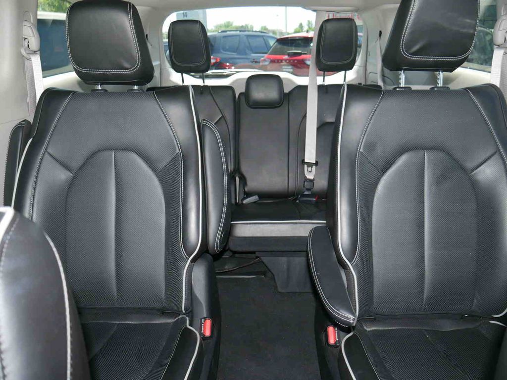 Used 2022 Chrysler Pacifica - photo 37