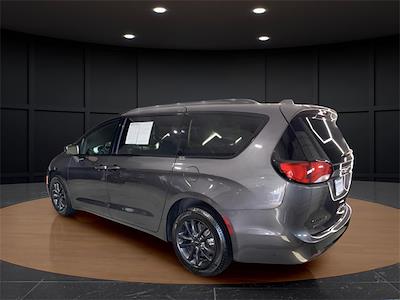 Used 2020 Chrysler Pacifica Launch Edition AWD Minivan for sale #J251022A - photo 2