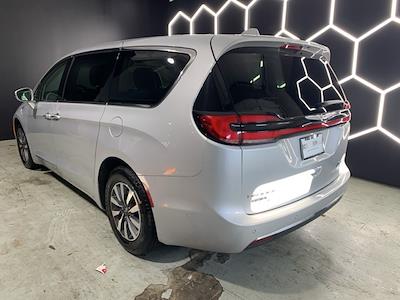 2022 Chrysler Pacifica FWD, Minivan for sale #KP1878 - photo 2