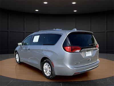 2019 Chrysler Pacifica FWD Minivan for sale #KP2147A - photo 2