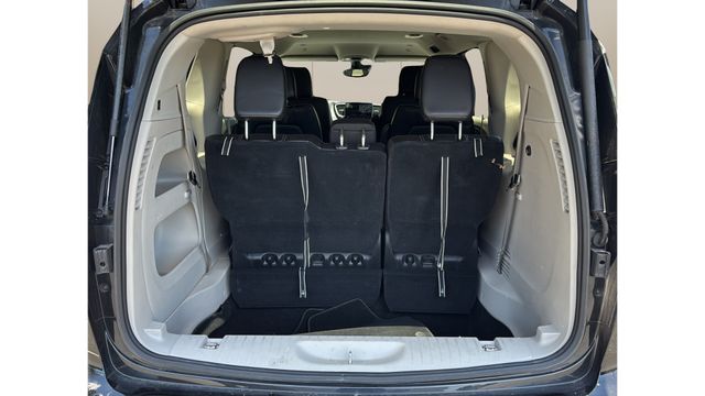 Used 2023 Chrysler Pacifica - photo 7