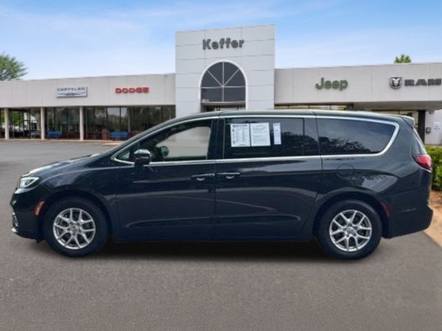 Used 2023 Chrysler Pacifica - photo 6