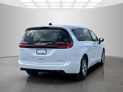 2024 Chrysler Pacifica FWD Minivan for sale #P16198 - photo 2