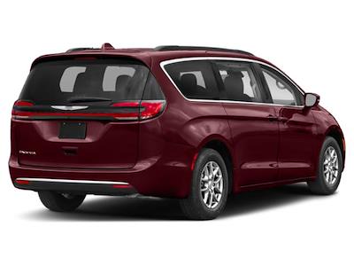 Used 2021 Chrysler Pacifica - photo 1