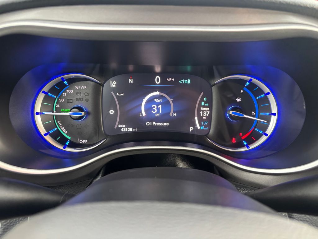 Used 2023 Chrysler Pacifica - photo 12