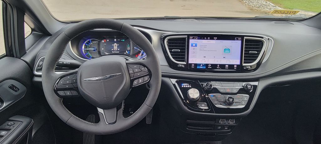 Used 2022 Chrysler Pacifica - photo 16