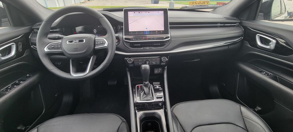 Used 2024 Jeep Compass - photo 16