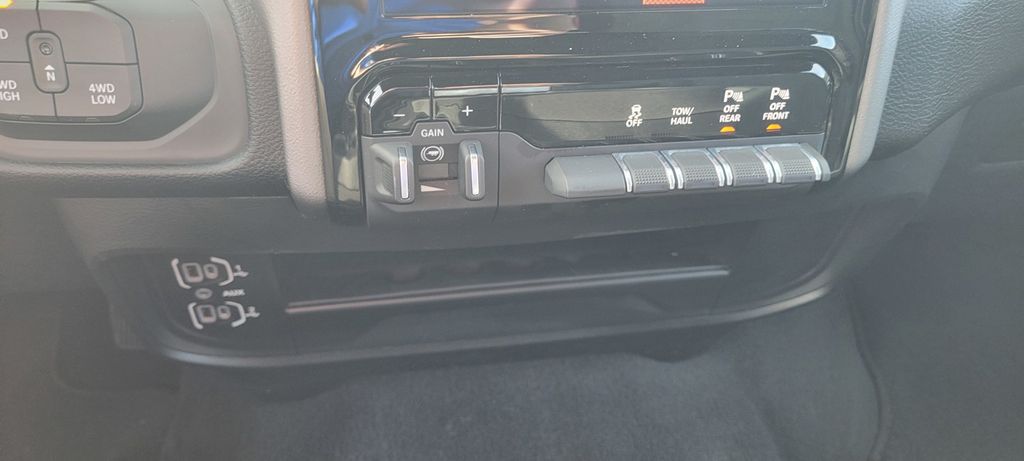 Used 2026 Ram 2500 - photo 17