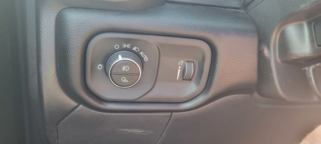 Used 2026 Ram 2500 - photo 20