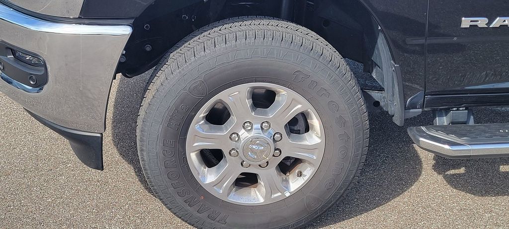 Used 2026 Ram 2500 - photo 8