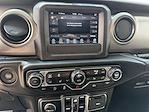 2020 Jeep Gladiator Crew Cab 4x4 Pickup for sale #T24996A - photo 19
