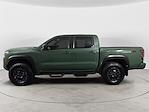 2022 Nissan Frontier Crew Cab 4x4 Pickup for sale #D152991B - photo 3