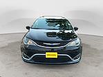 2017 Chrysler Pacifica FWD Minivan for sale #D963836A - photo 2