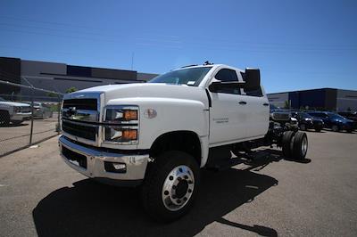 New 2024 Chevrolet Silverado 6500 Work Truck Crew Cab 4x4 Cab Chassis for sale #D140901 - photo 1