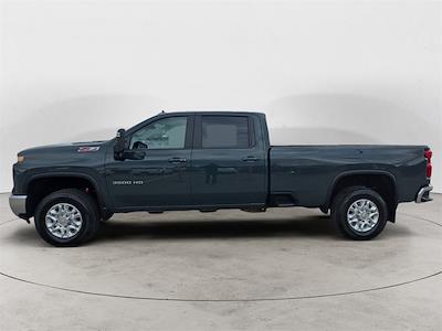Used 2025 Chevrolet Silverado 3500 - photo 1