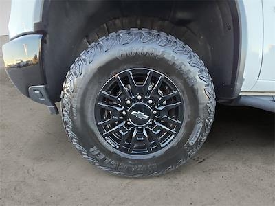 Used 2024 Chevrolet Silverado 2500 - photo 1