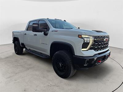 Used 2024 Chevrolet Silverado 2500 - photo 1