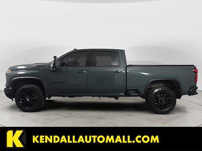 Used 2025 Chevrolet Silverado 2500 - photo 1