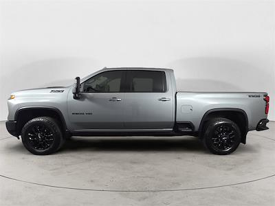 Used 2025 Chevrolet Silverado 2500 - photo 1