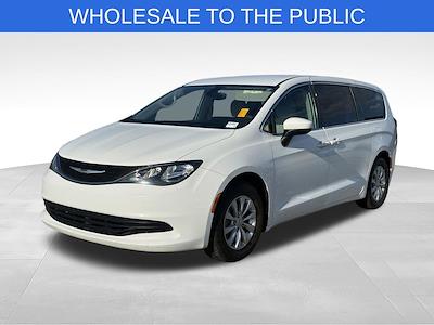 2017 Chrysler Pacifica FWD Minivan for sale #W573596A - photo 1
