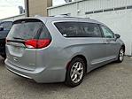 2017 Chrysler Pacifica FWD Minivan for sale #HR531130A - photo 2