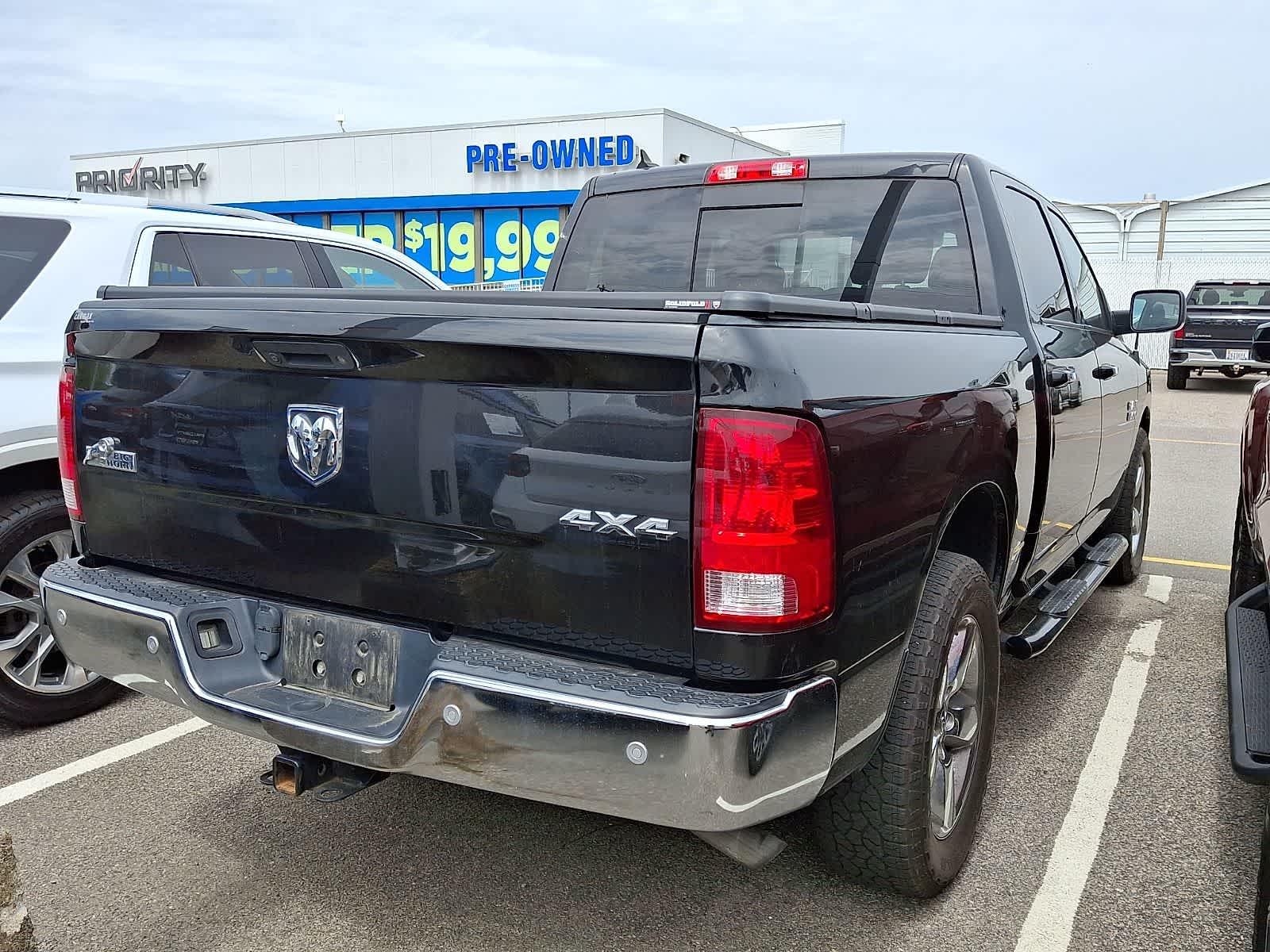 Used 2018 Ram 1500 - photo 2