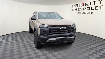 Used 2024 Chevrolet Colorado - photo 1
